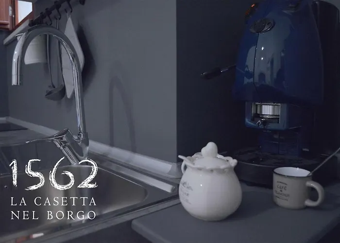 ベッド・アンド・ブレックファスト 1562 La Casetta Nel Borgo アルタムラ