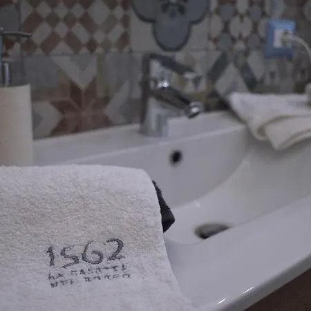1562 La Casetta Nel Borgo فندق مبيت وإفطار 4*