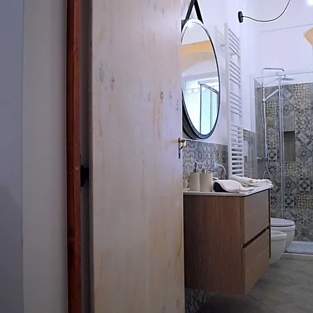 1562 La Casetta Nel Borgo Bed & Breakfast 4*